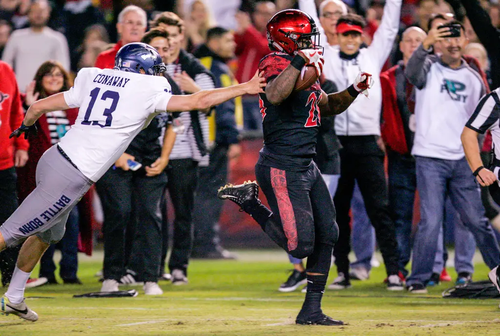 San Diego State Aztecs running back Rashaad Penny is seen here scoring a touchdown against the Nevada Wolf Pack (Getty Images)