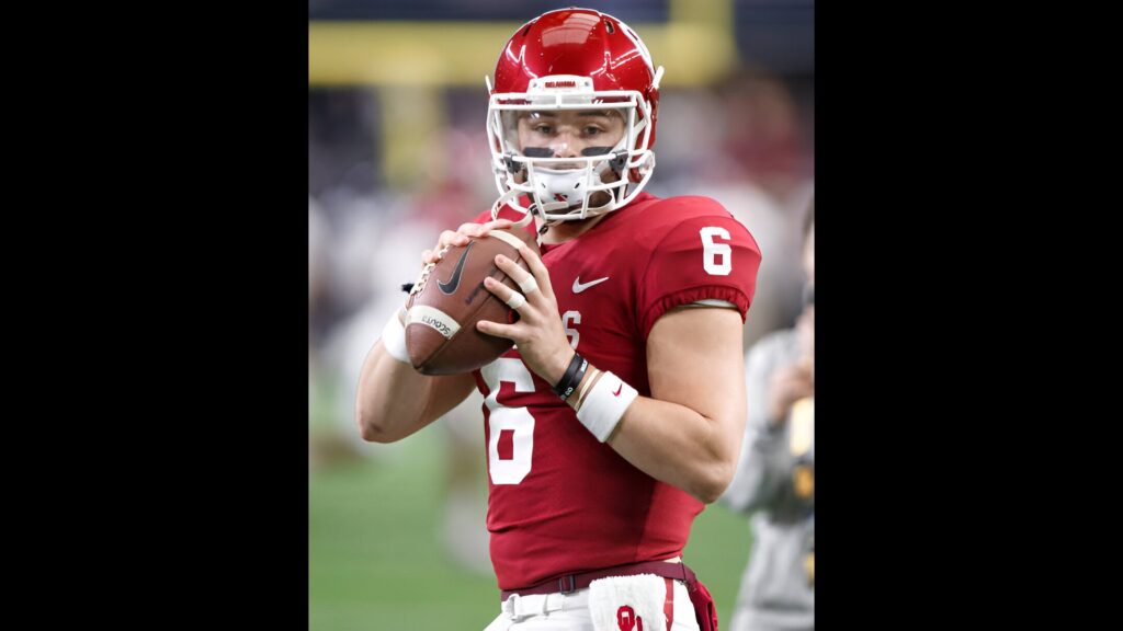 Former Oklahoma Sooners quarterback Baker Mayfield warms up during the Big 12 Championship game between the Oklahoma Sooners and the TCU Horned Frogs