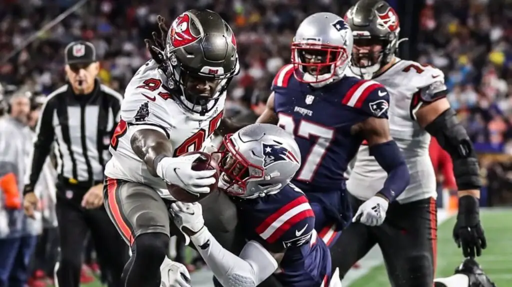 Tampa Bay Buccaneers running back Ronald Jones II scores a touchdown against the New England Patriots
