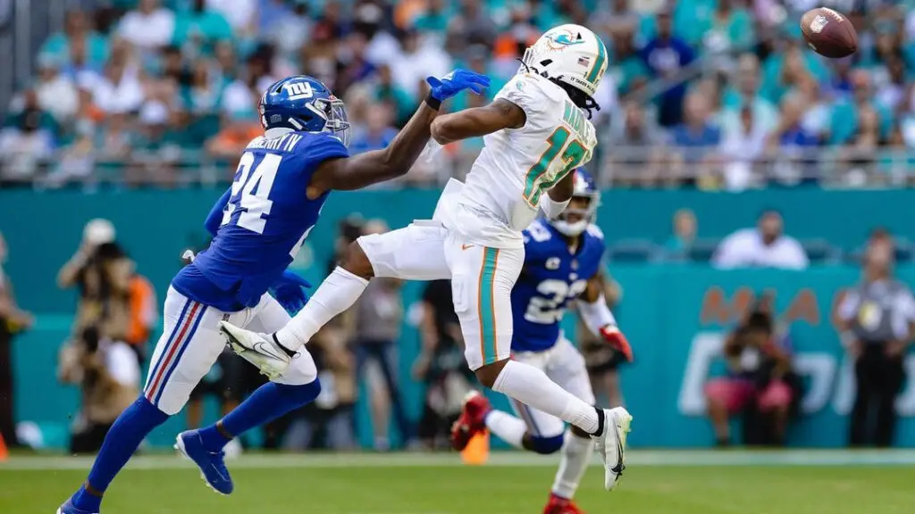 New York Giants cornerback James Bradberry makes a defensive play against the Miami Dolphins