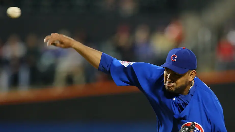 Former Chicago Cubs pitcher Carlos Silva delivers a pitch in the first inning against the New York Mets