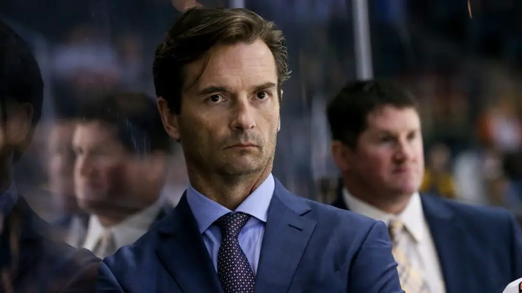 Hockey head coach Dallas Eakins looking on during a game