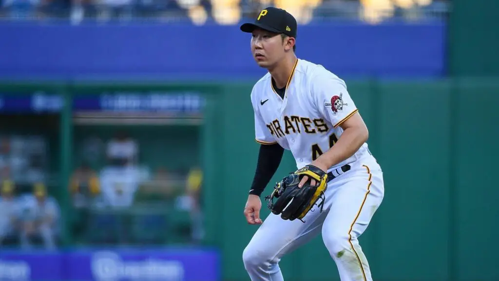 Former Pittsburgh Pirates player Hoy Park is in action in the infield against the Milwaukee Brewers