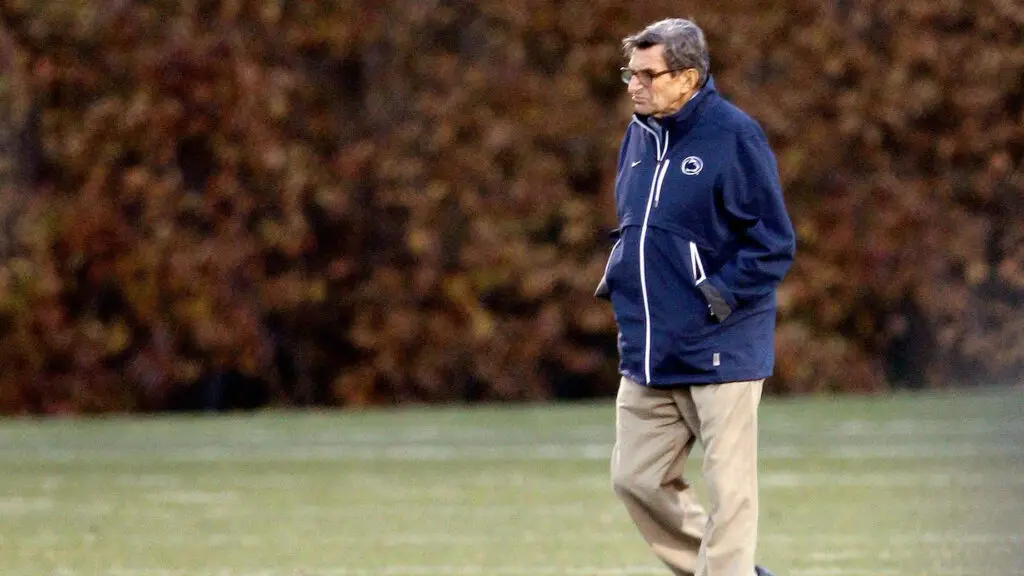 Former Penn State Nittany Lions head coach Joe Paterno watches his team during practice