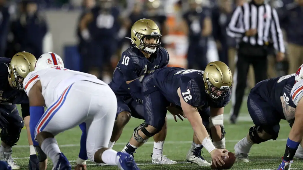 Navy Midshipmen quarterback Malcolm Perry under center against the Southern Methodist Mustangs