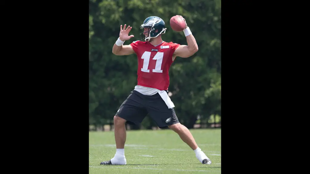 Philadelphia Eagles quarterback Tim Tebow participates in OTA's