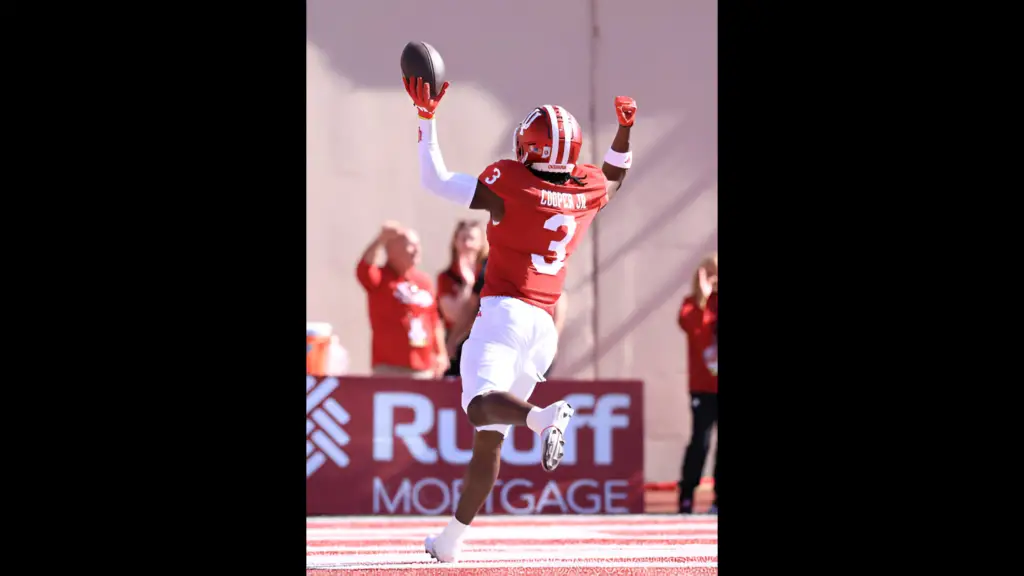 Indiana Hoosiers wide receiver Omar Cooper Jr. celebrates a touchdown during the second quarter against the Washington Huskies