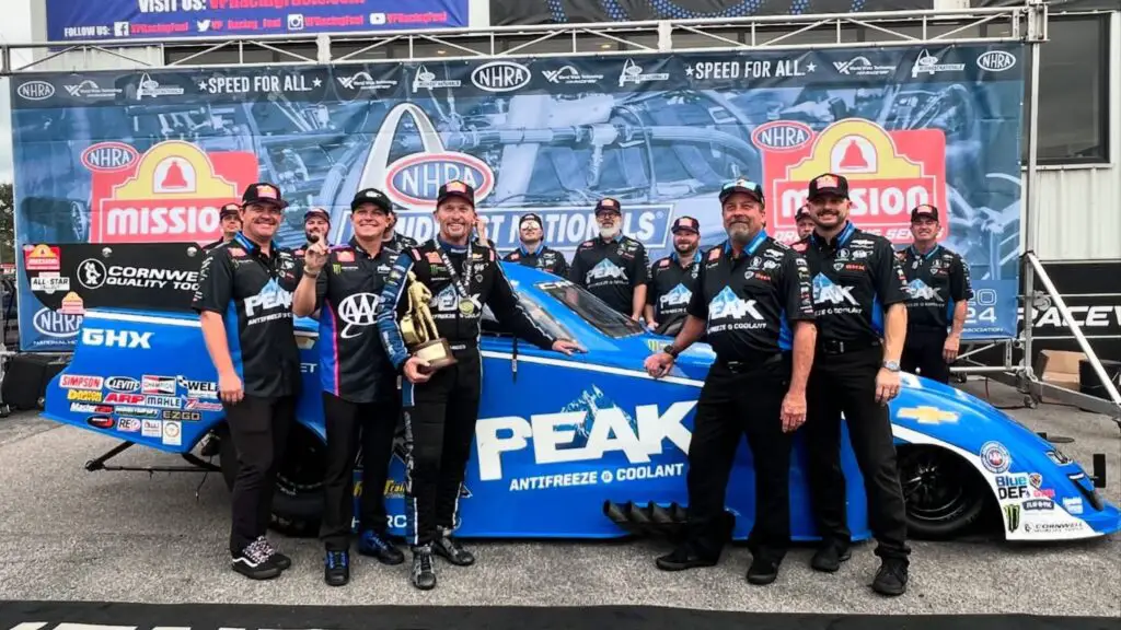 Jack Beckman celebrates his Midwest Nationals win