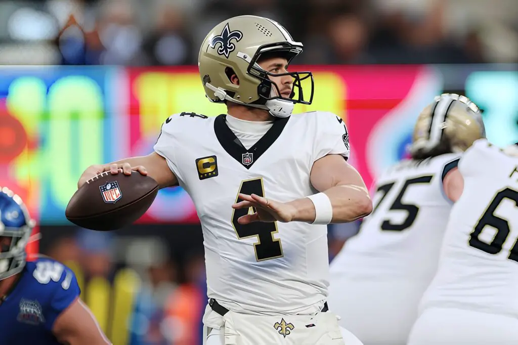 New Orleans Saints quarterback Derek Carr in action during the game against the New York Giants
